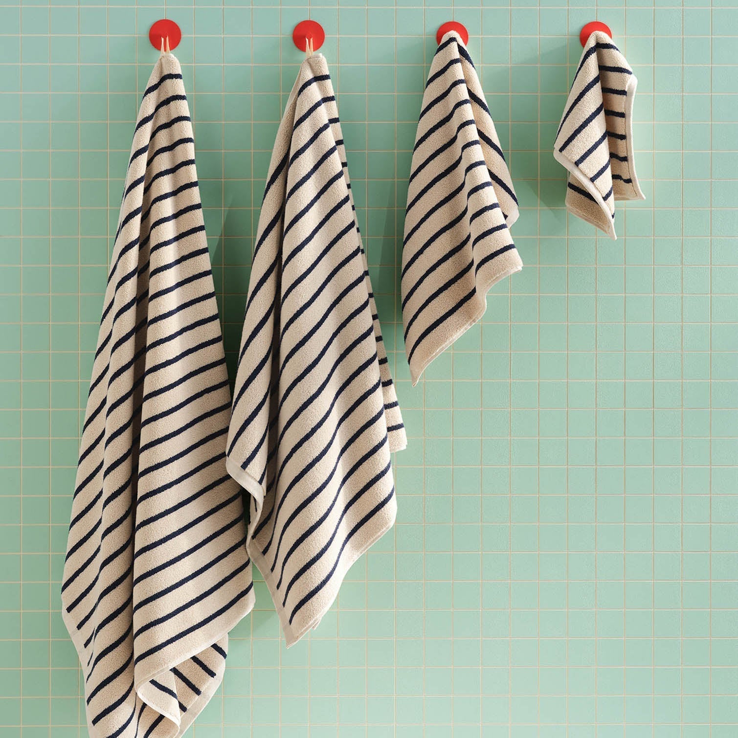 Super-Plush Set of 4 Bath Towel Bundle V5