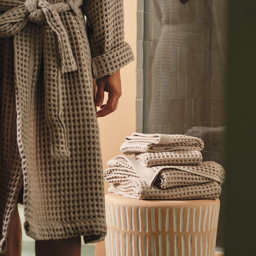 Dreamweave Waffle Robe A8