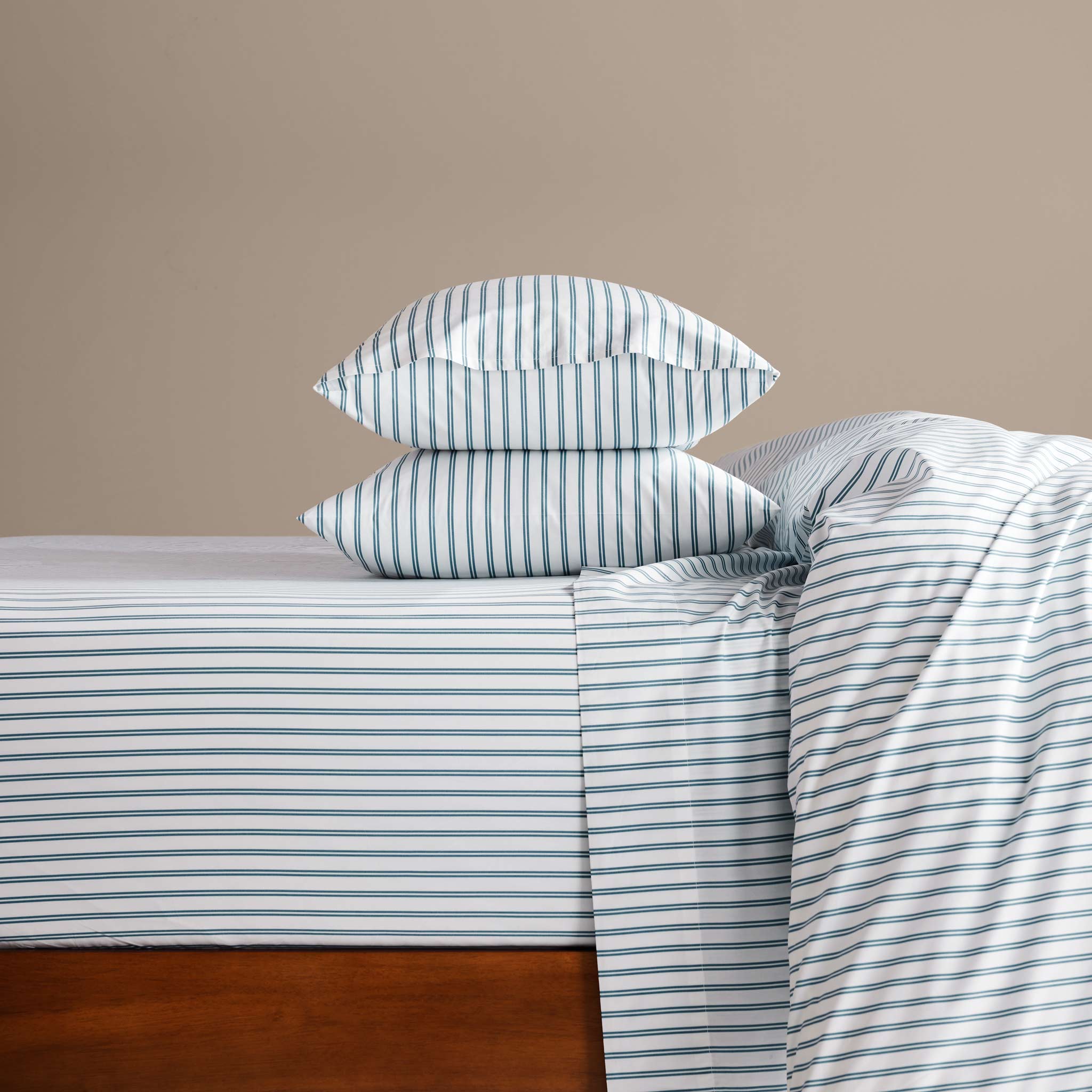 Classic Percale Core Sheet Set Q5