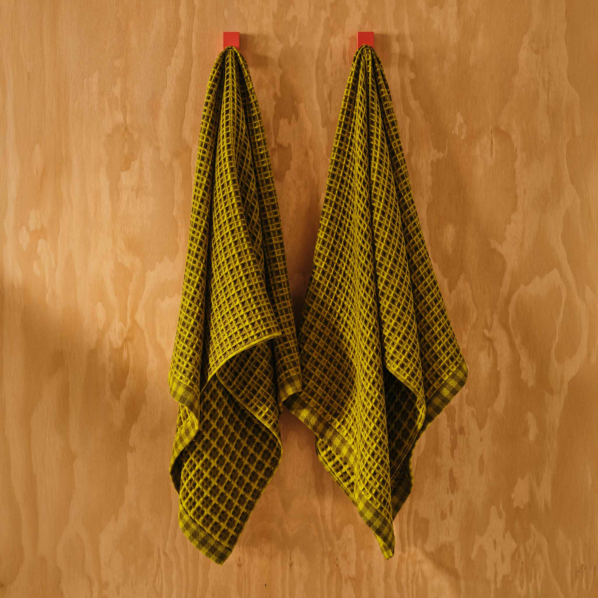 Dreamweave Waffle Bath Towels Set of 2 P1